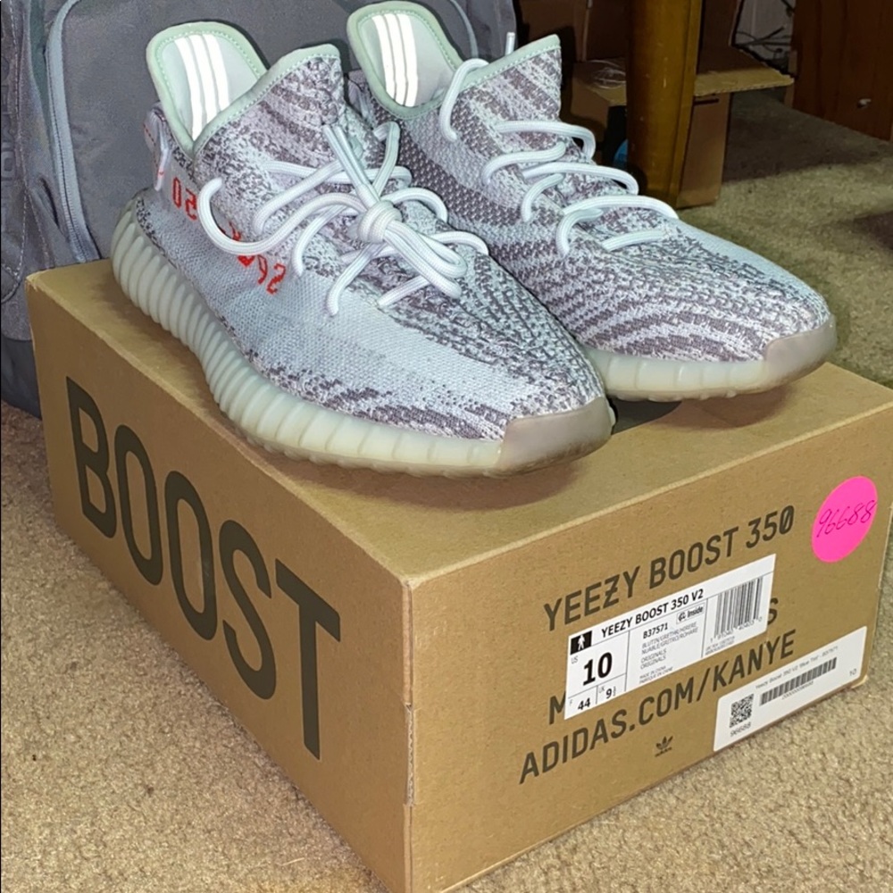 GREAT CONDITION Yeezy Boost 350